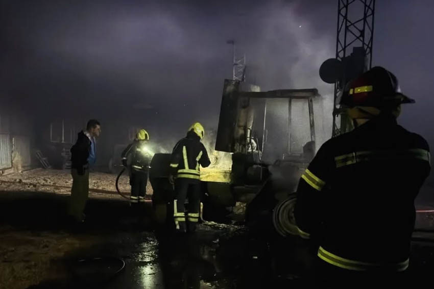 OBERÁ: Bomberos policiales controlaron incendios en una fábrica textil y en un aserradero